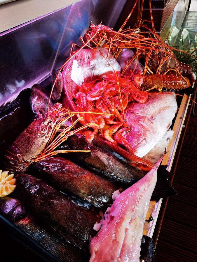 格拉纳达卡拉宏达码头酒店 外观 照片